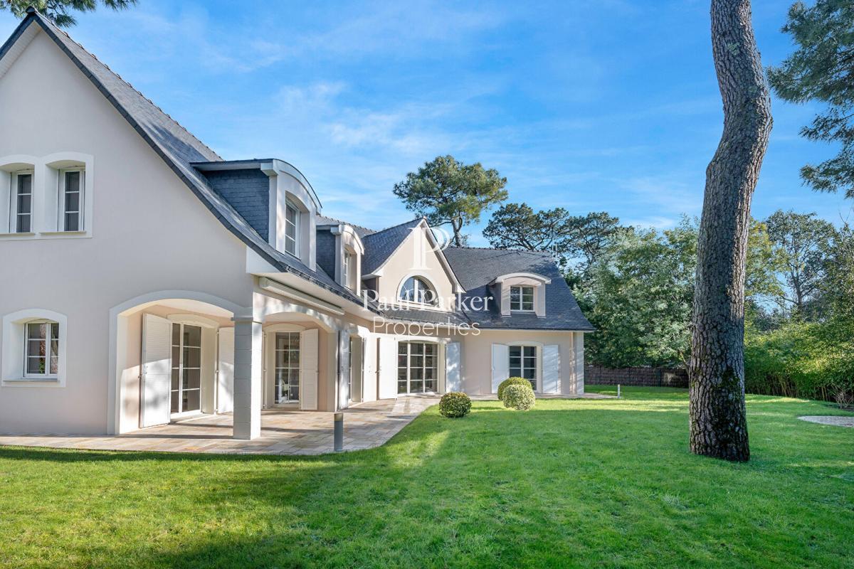 La Baule Les pins - Villa of 335 m2 garden of 1770 m2