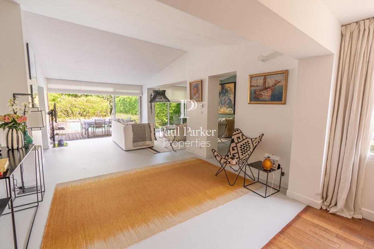 Single-Storey house ? Mérignac Saint-Augustin ? 6 rooms ? 147 m² ? pool ? parking