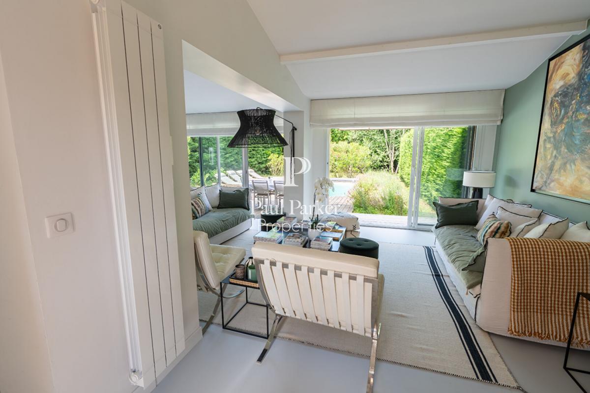 Single-Storey house ? Mérignac Saint-Augustin ? 6 rooms ? 147 m² ? pool ? parking