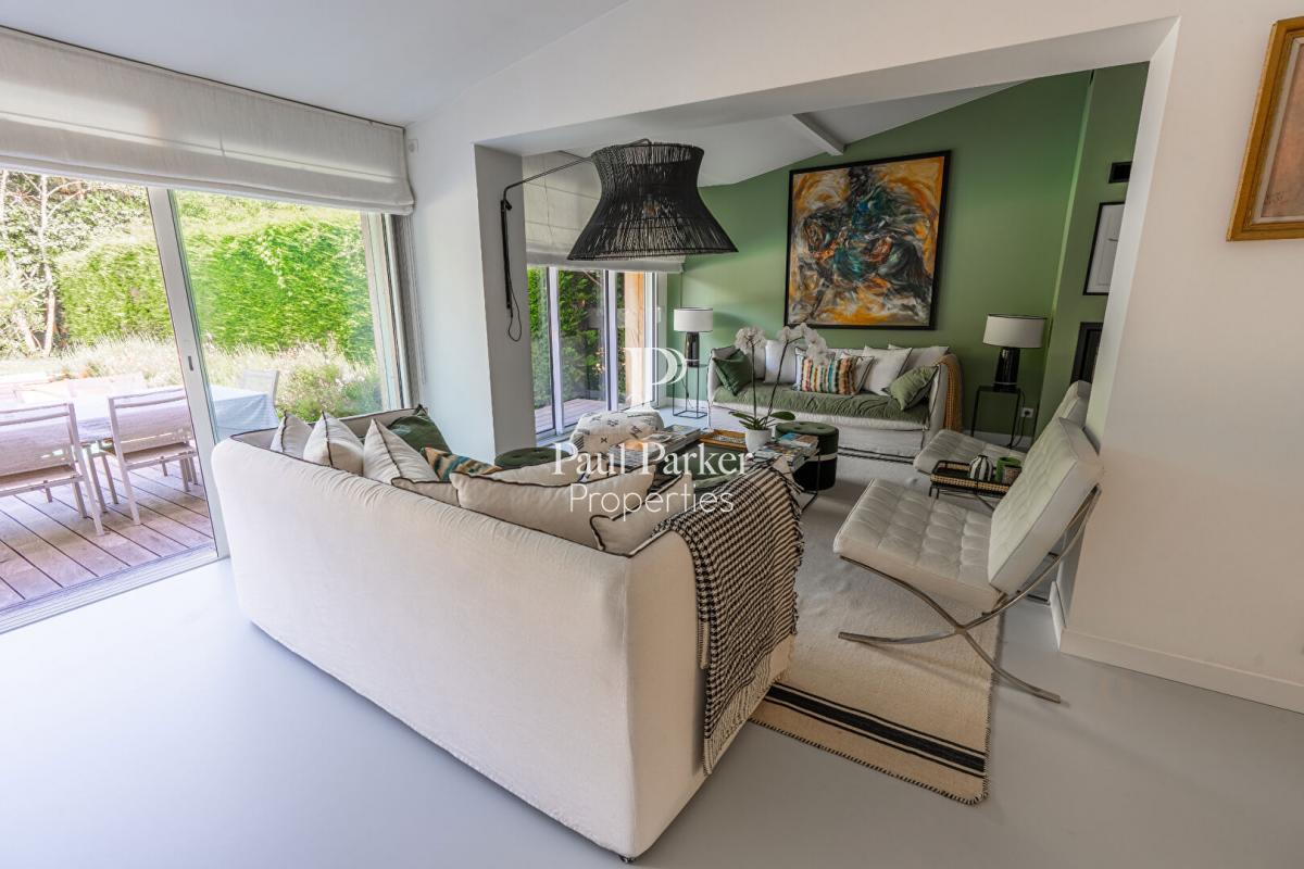 Single-Storey house ? Mérignac Saint-Augustin ? 6 rooms ? 147 m² ? pool ? parking