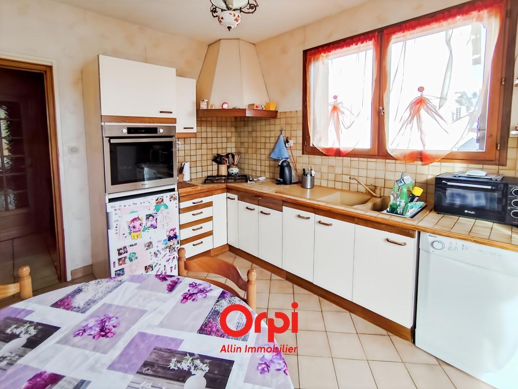 Maison à vendre, 105m², Domérat