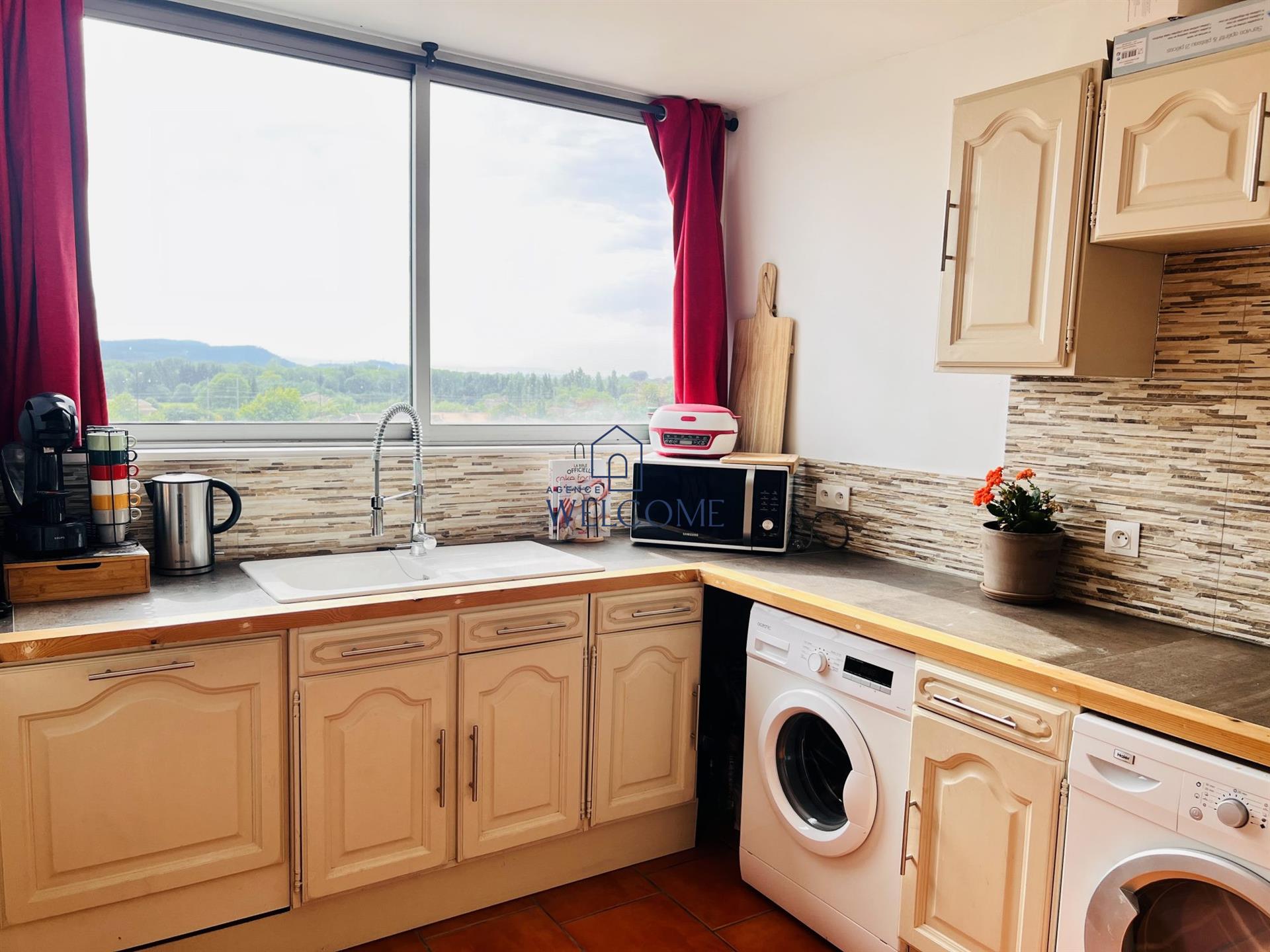 Purchase: Apartment (30200)