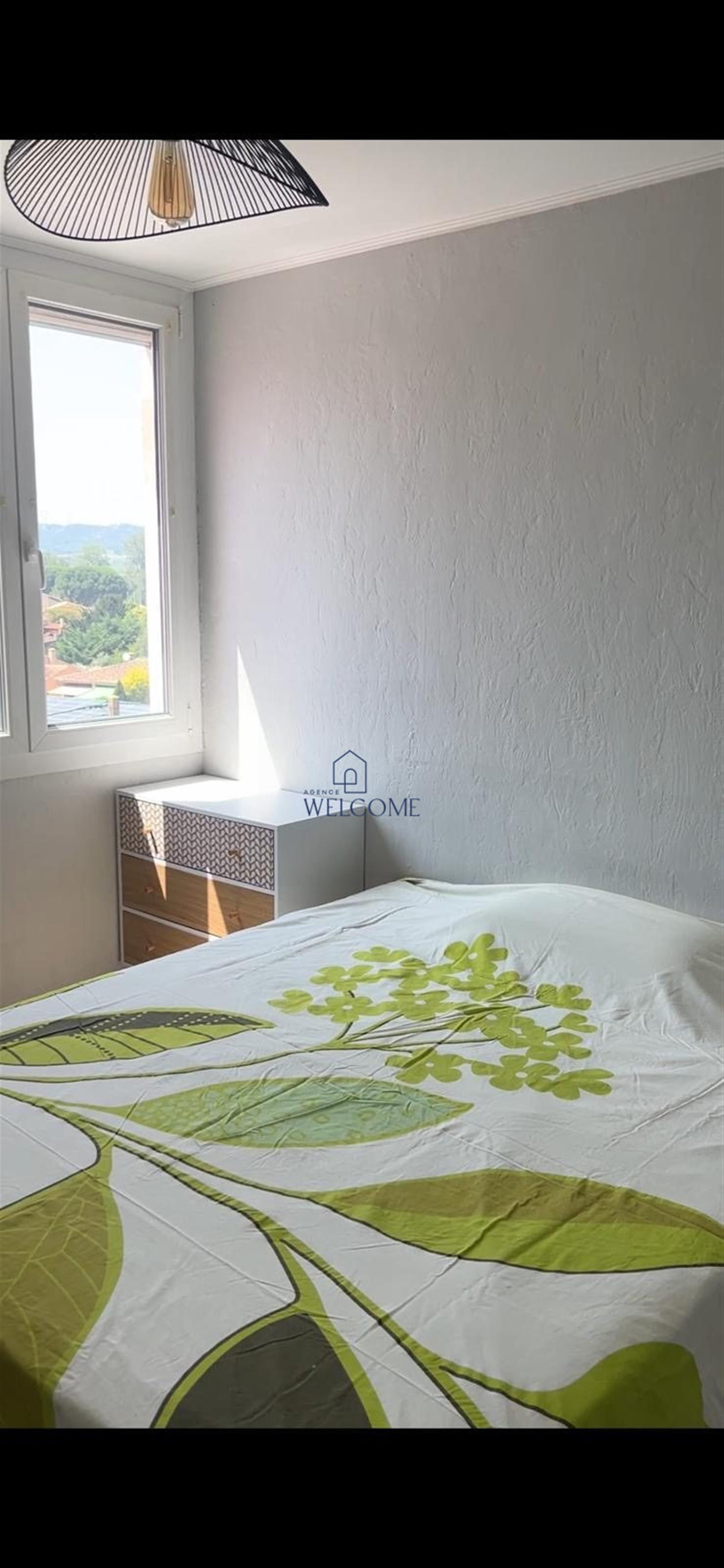 Purchase: Apartment (30200)