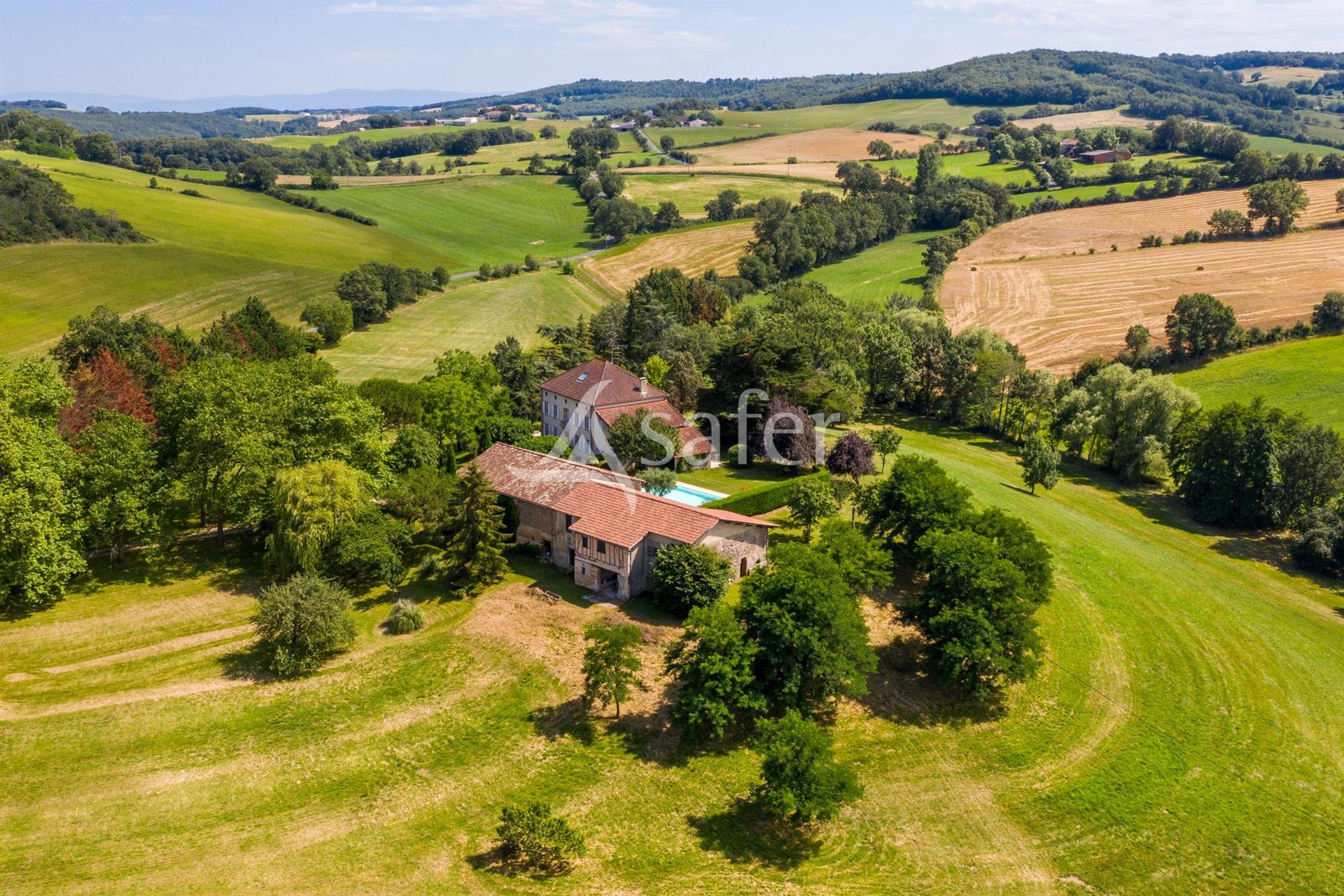 Compra: Vivenda (81500)