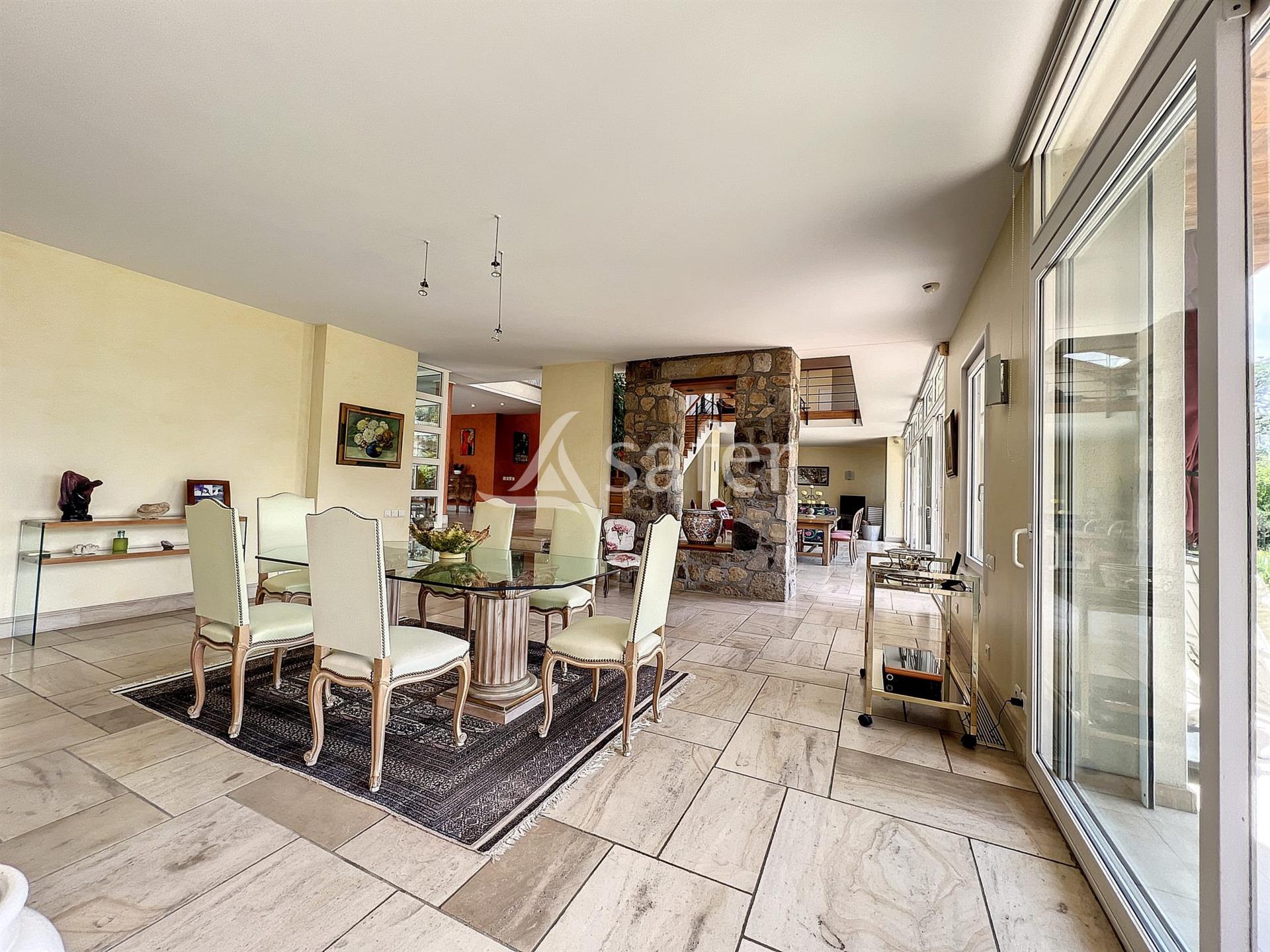 Propriété rurale sur 1,3 ha attenant