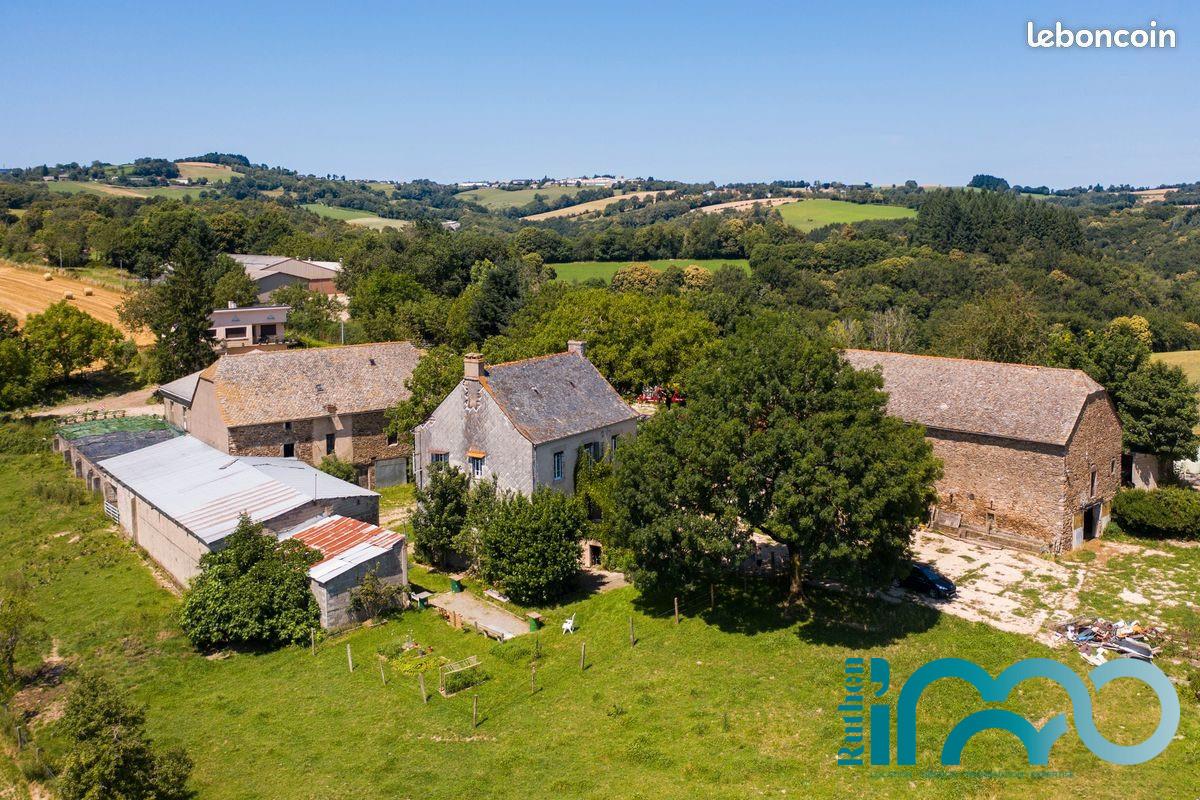 Corps De Ferme A Fort Potentiel