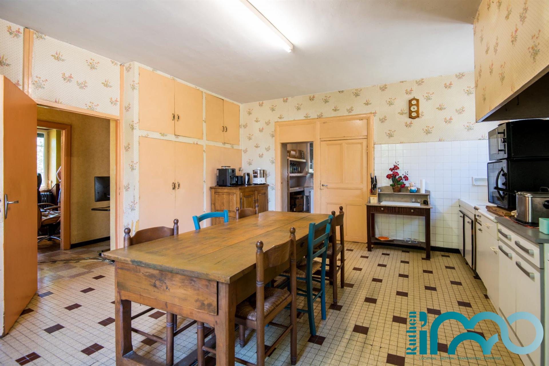 Corps De Ferme A Fort Potentiel