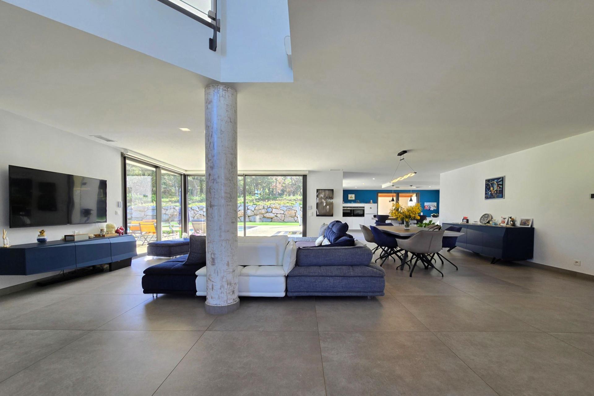 Luxury property for sale in Sorede