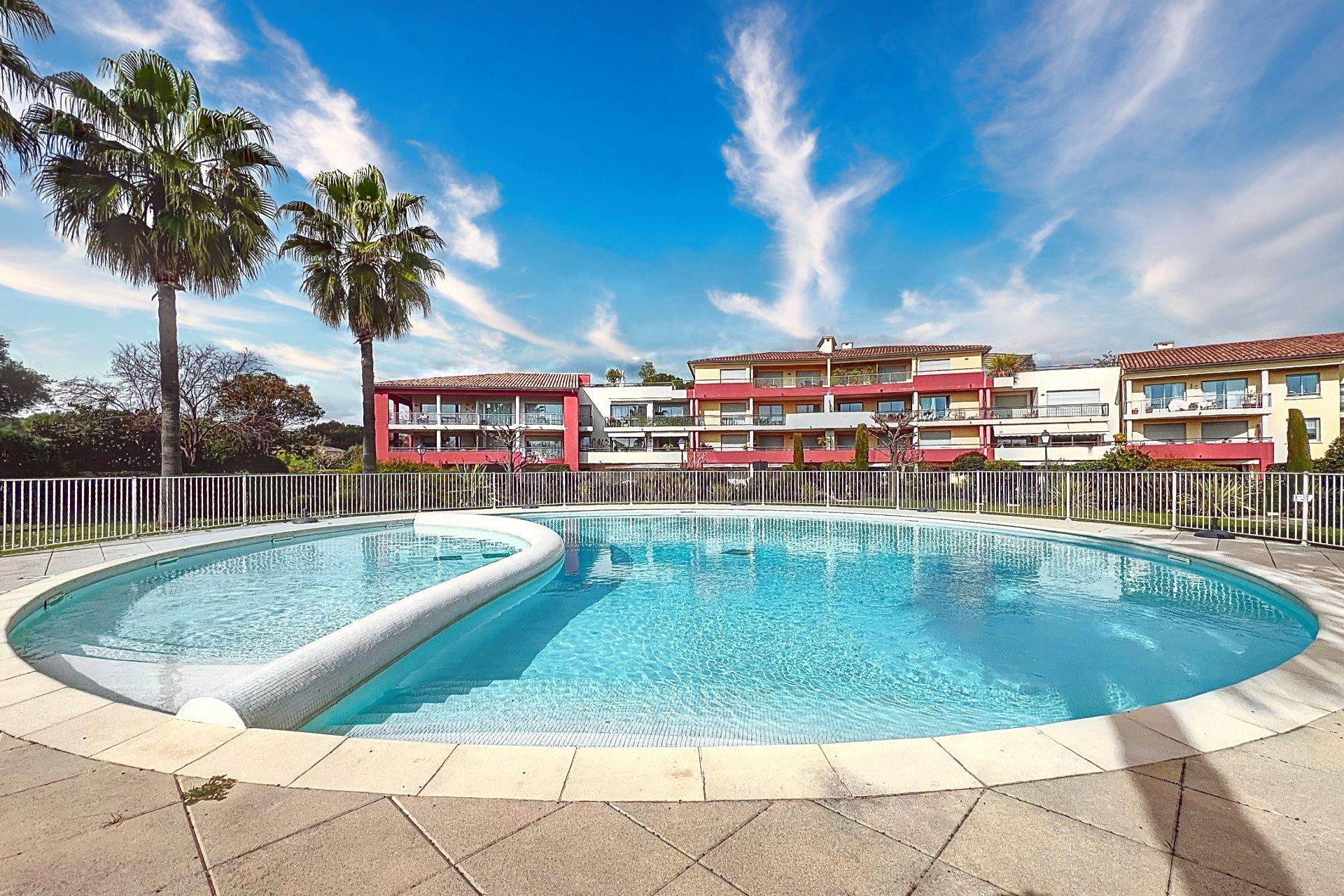 Compra: Apartamento (06410)