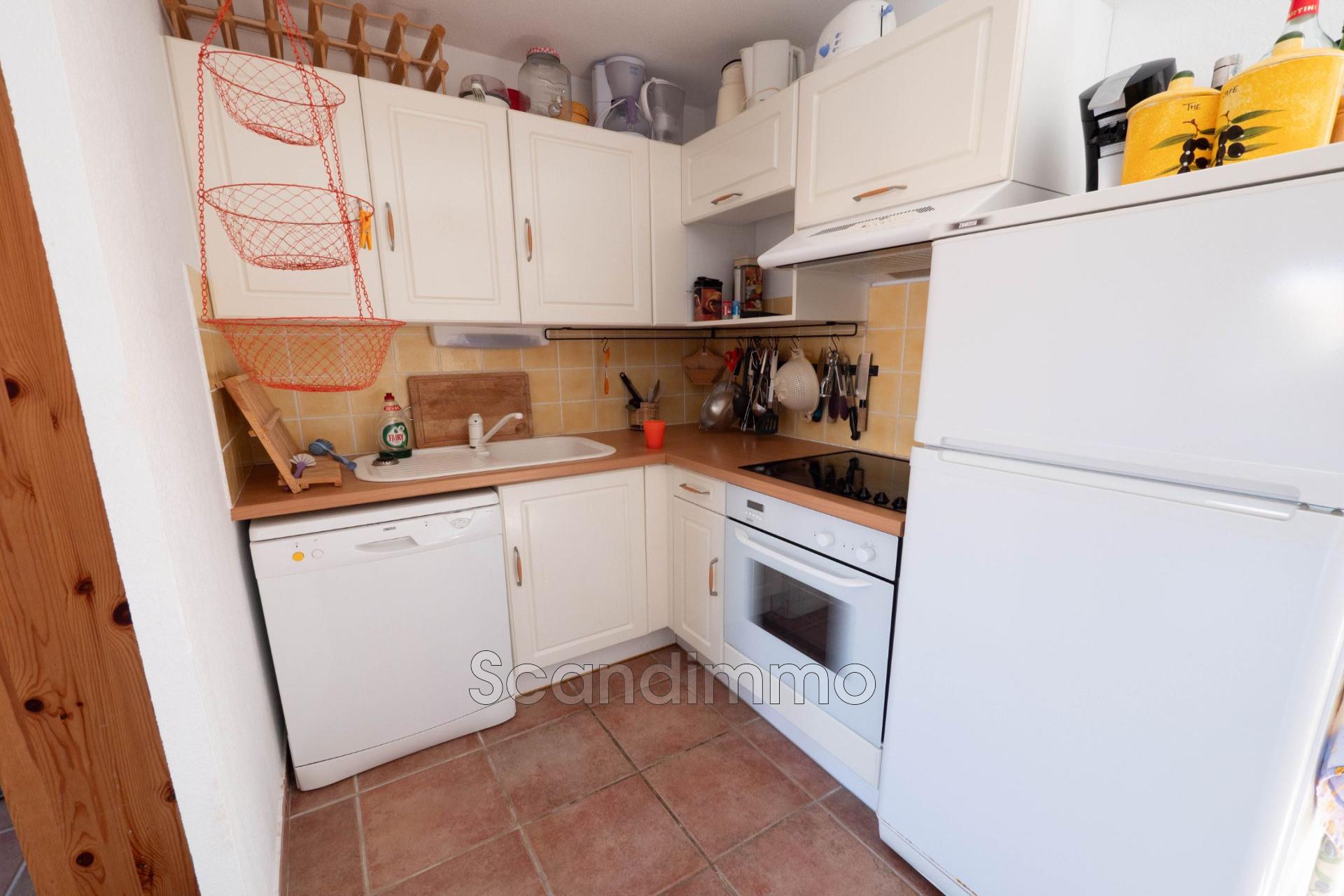 Purchase: Apartment (11510)