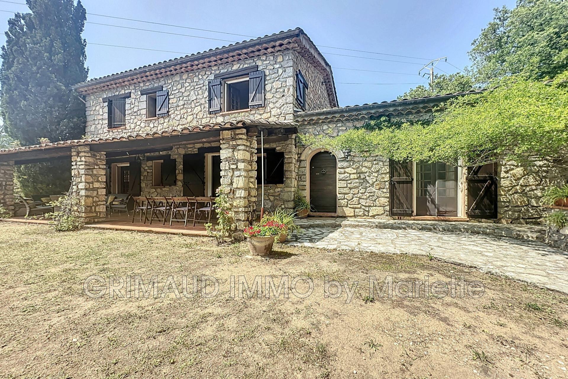 Compra: Vivenda (83830)