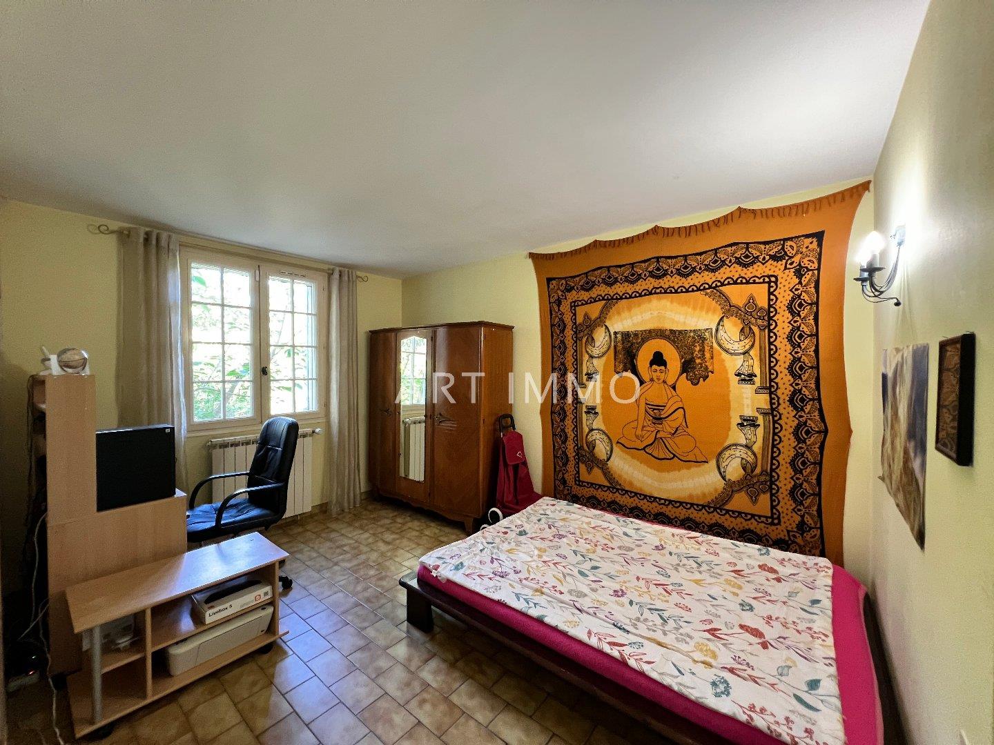 Compra: Vivenda (84440)