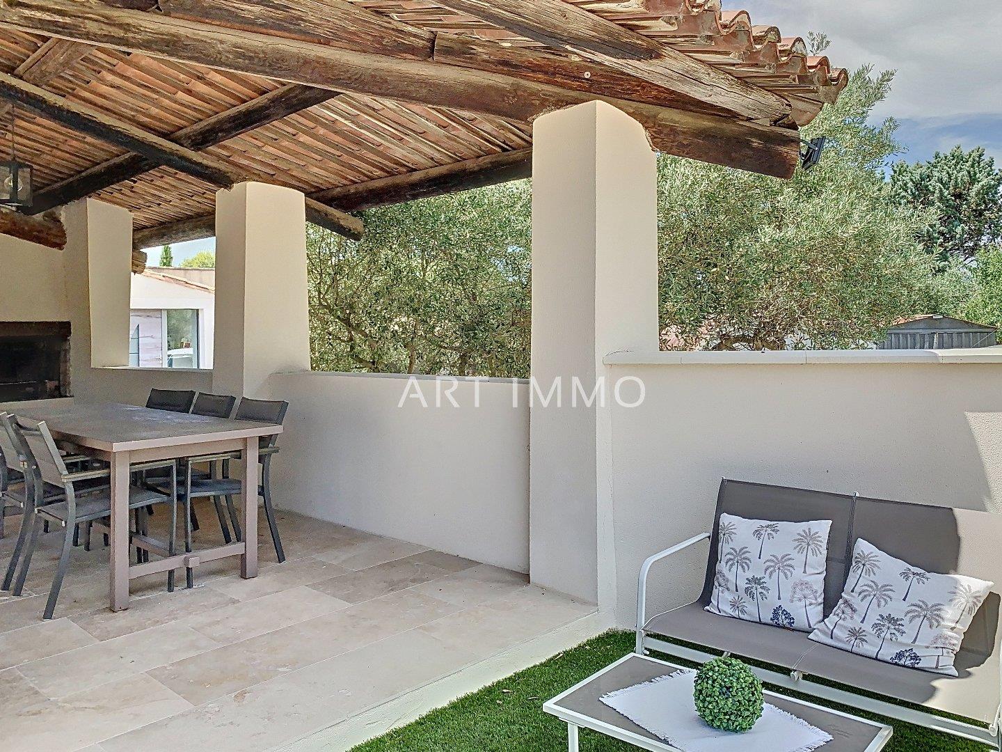 Compra: Vivenda (84440)