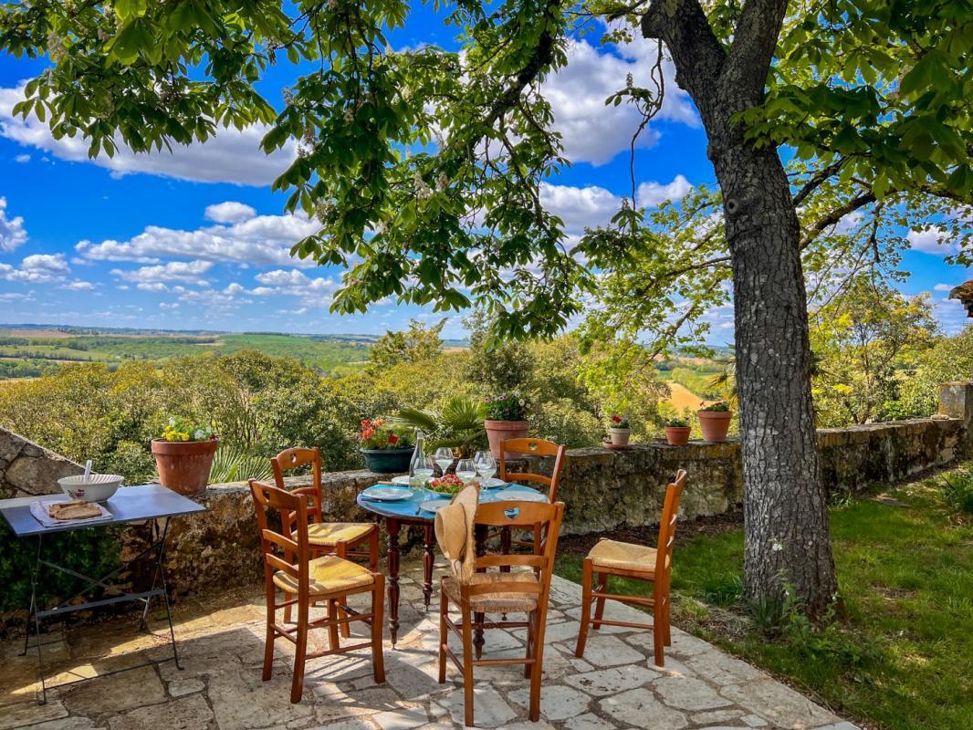 Compra: Vivenda (32700)