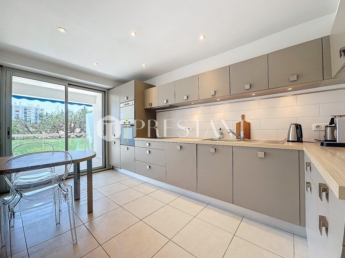 Compra: Apartamento (64200)