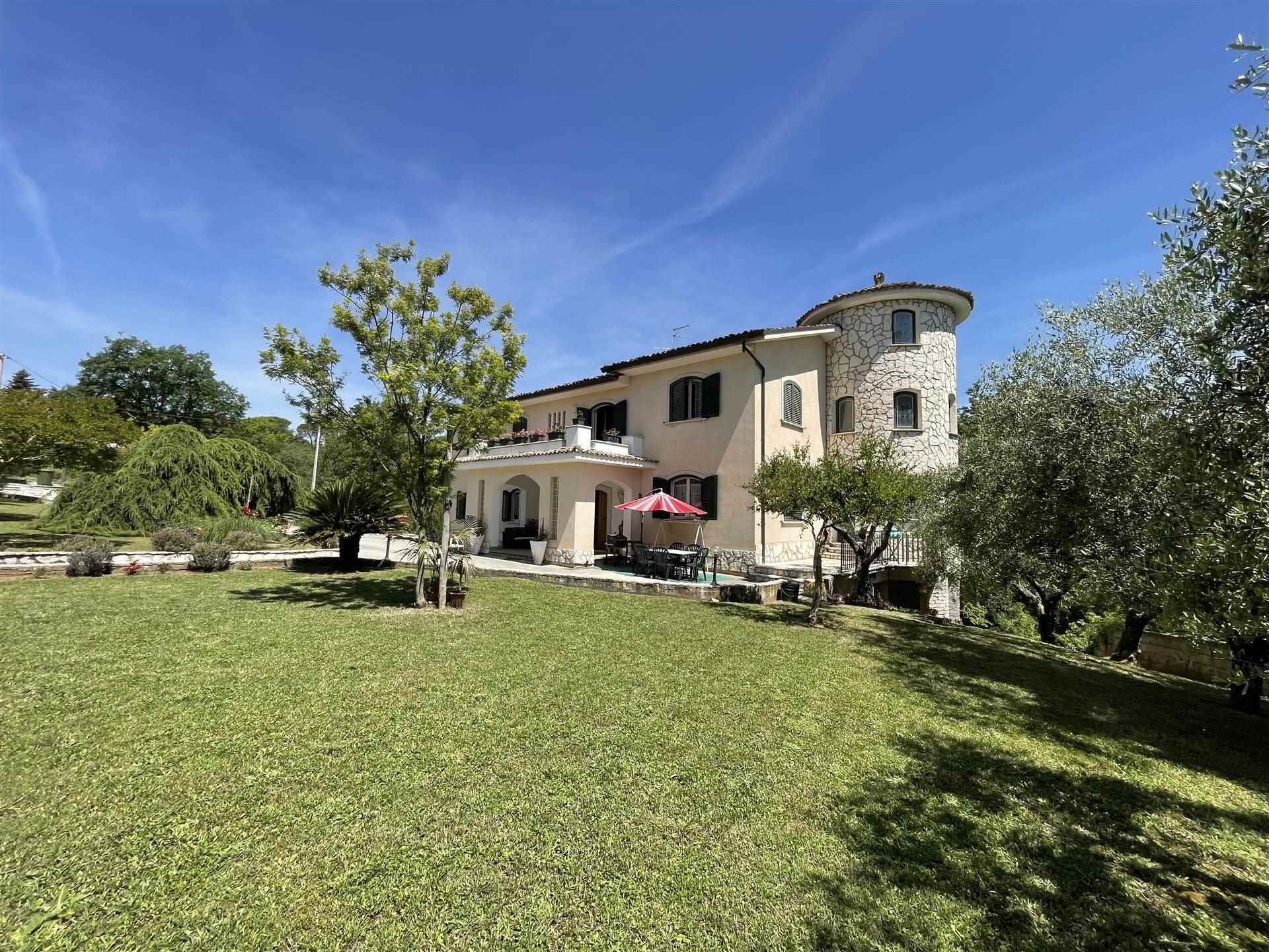 Purchase: House (03034)