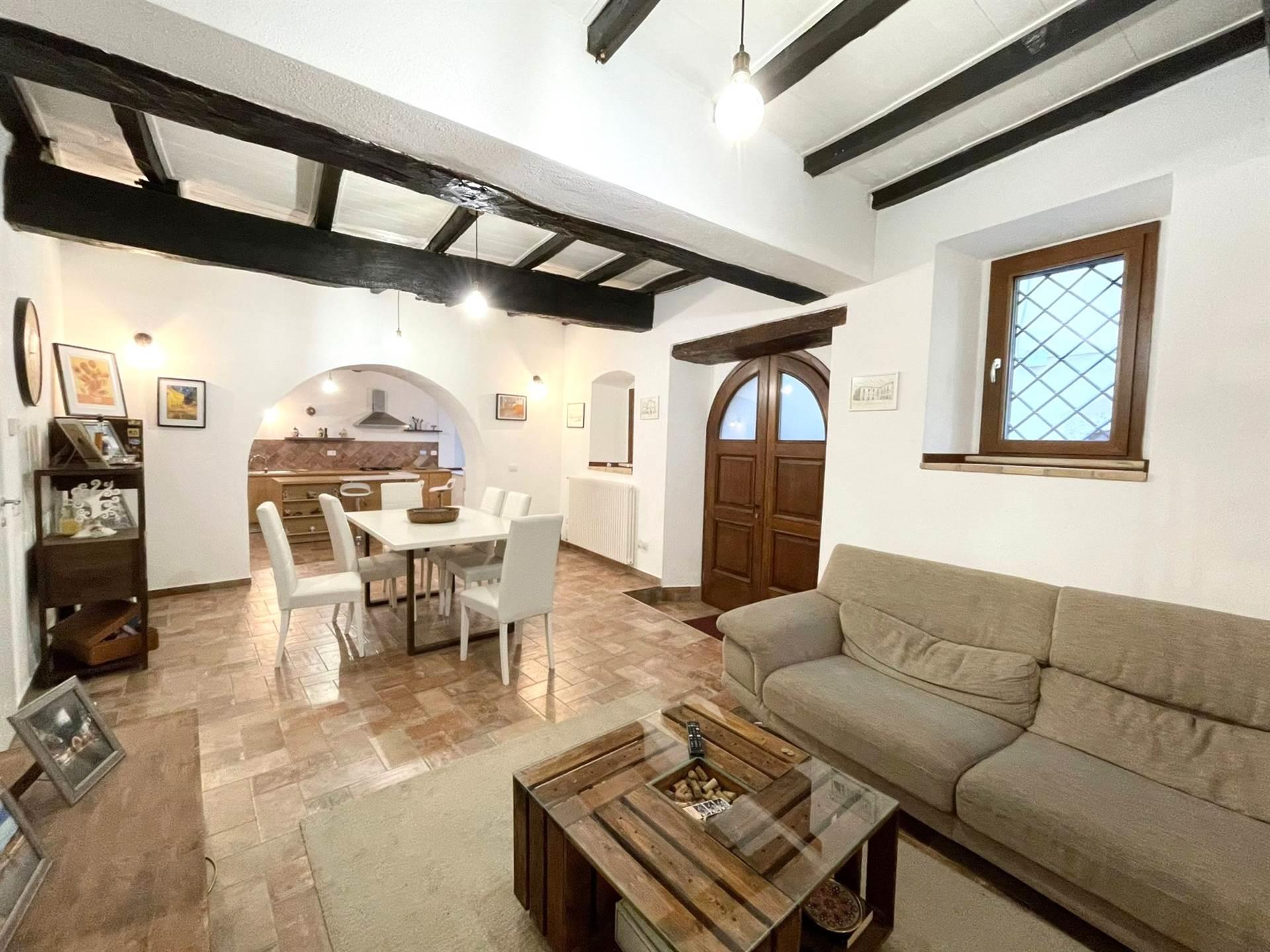 Purchase: Apartment (03033)