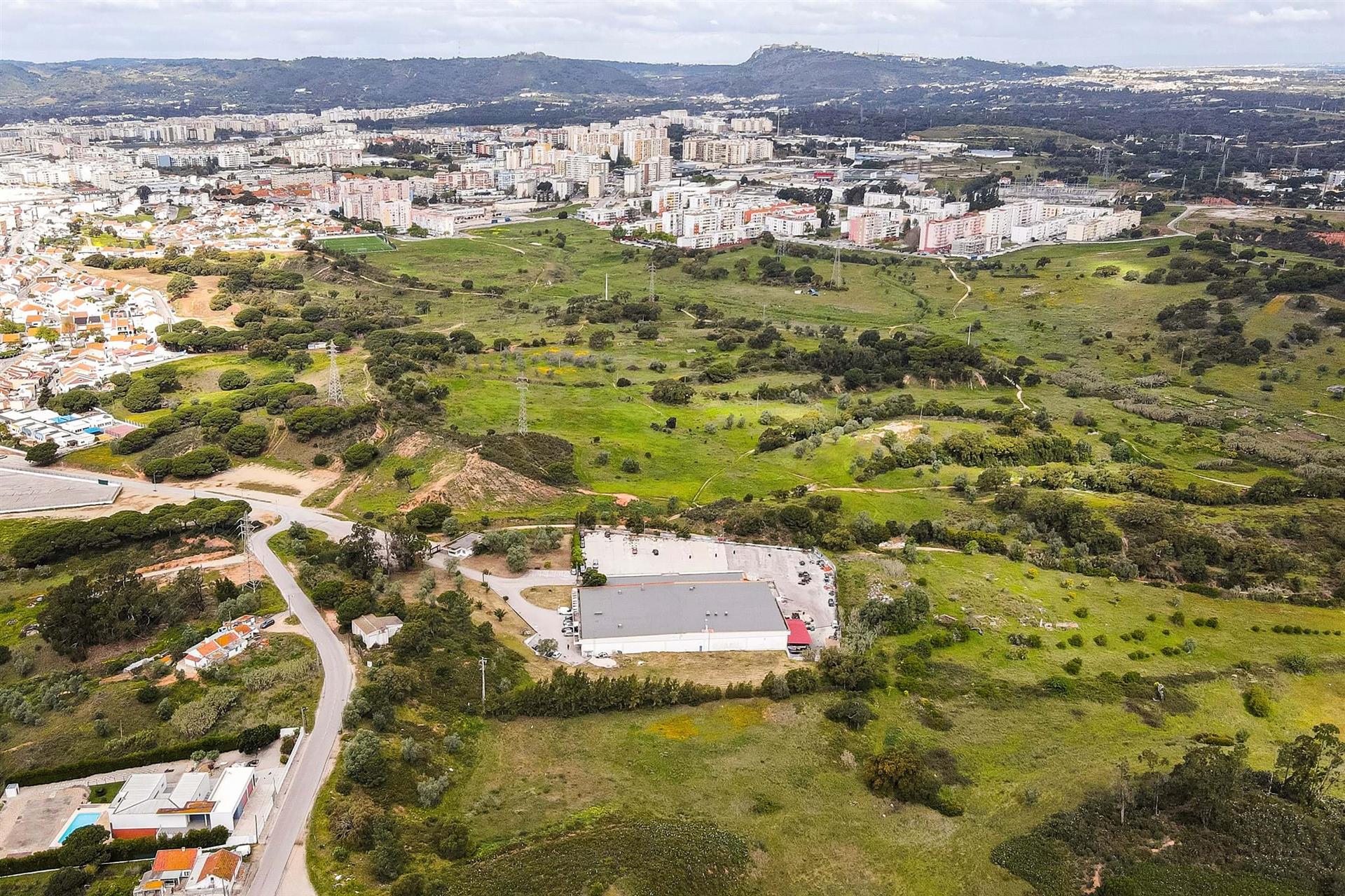 Urban land in Setúbal for construction