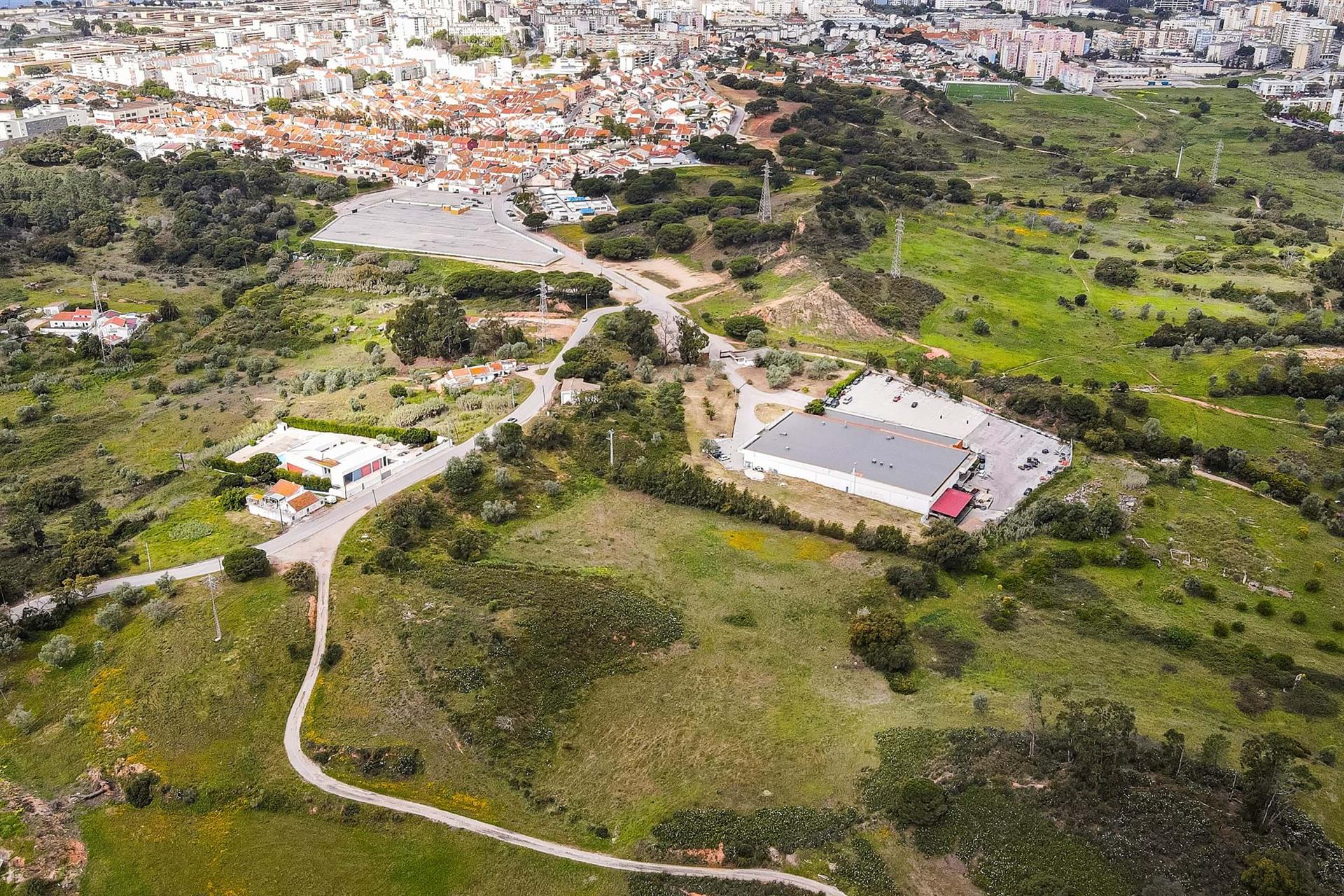 Urban land in Setúbal for construction