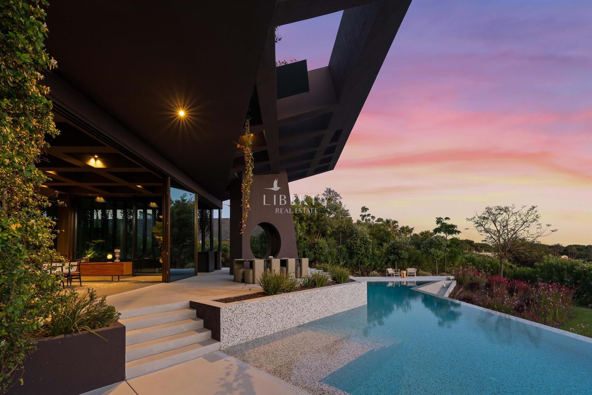 Dare to be Bold! | Blackbird | An Architectural Icon in Quinta do Lago, Overlooking the South Golf C