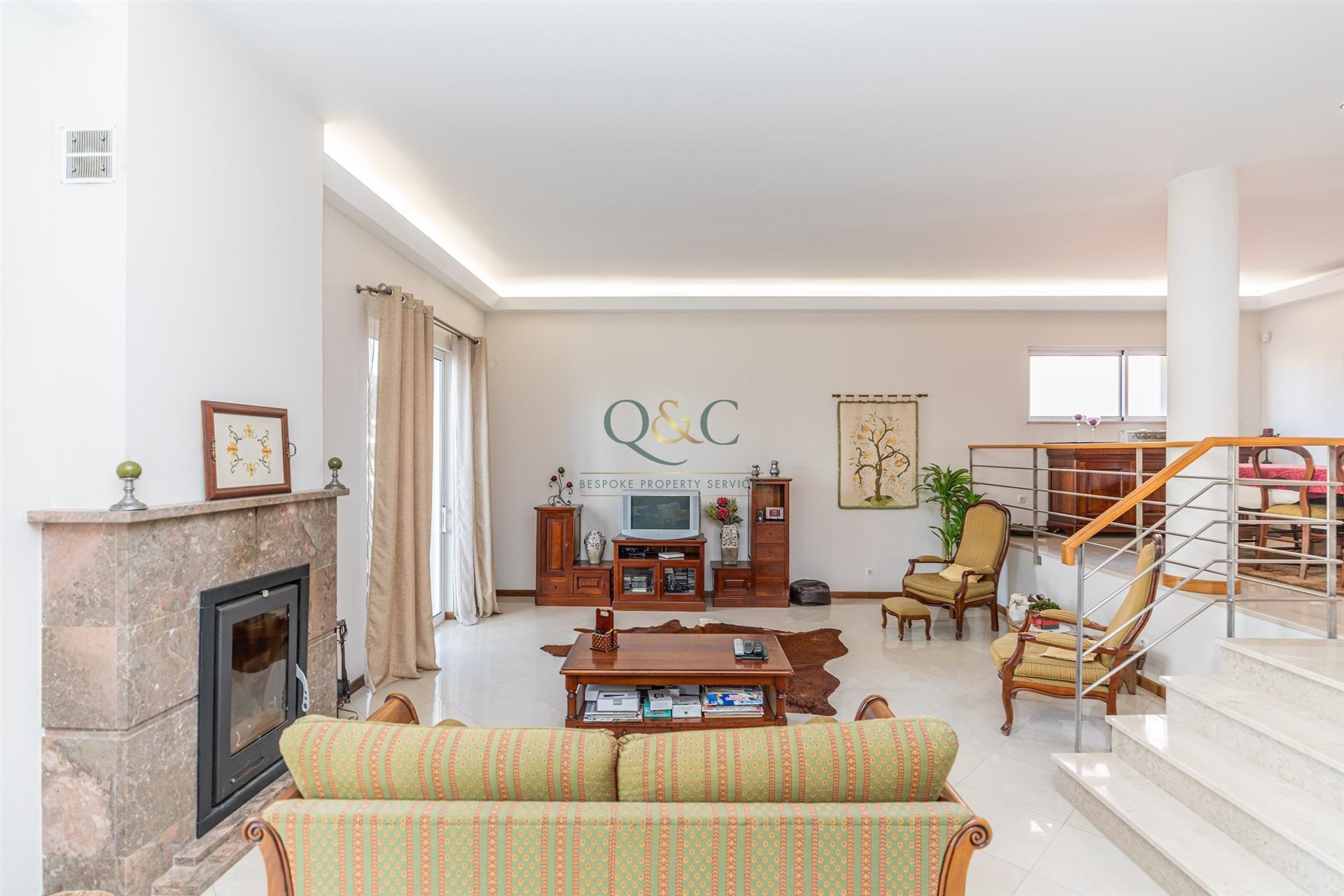 3+2 bedroom detached villa with modern architecture, located in a residential area in Montenegro, Fa