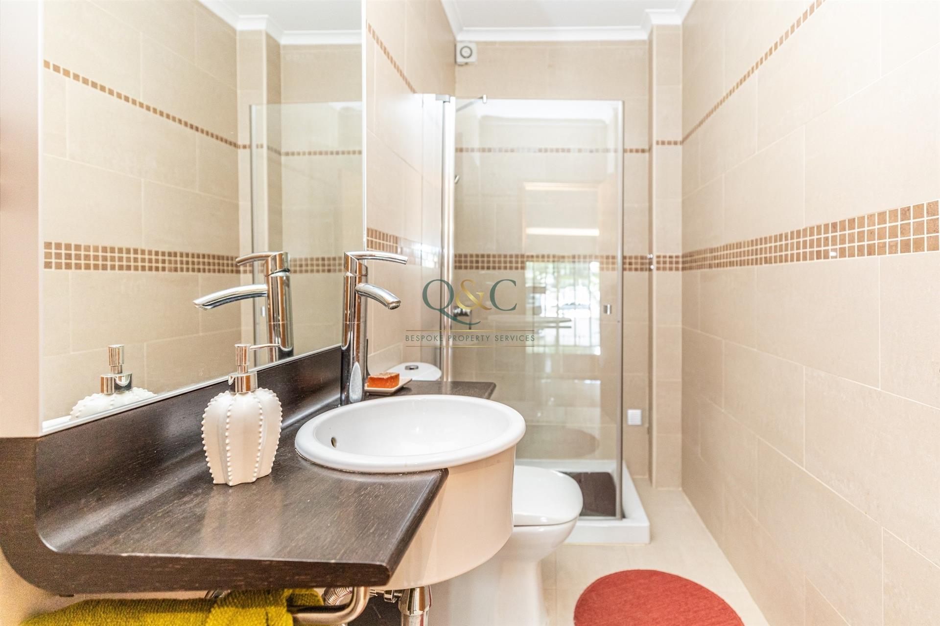3+2 bedroom detached villa with modern architecture, located in a residential area in Montenegro, Fa