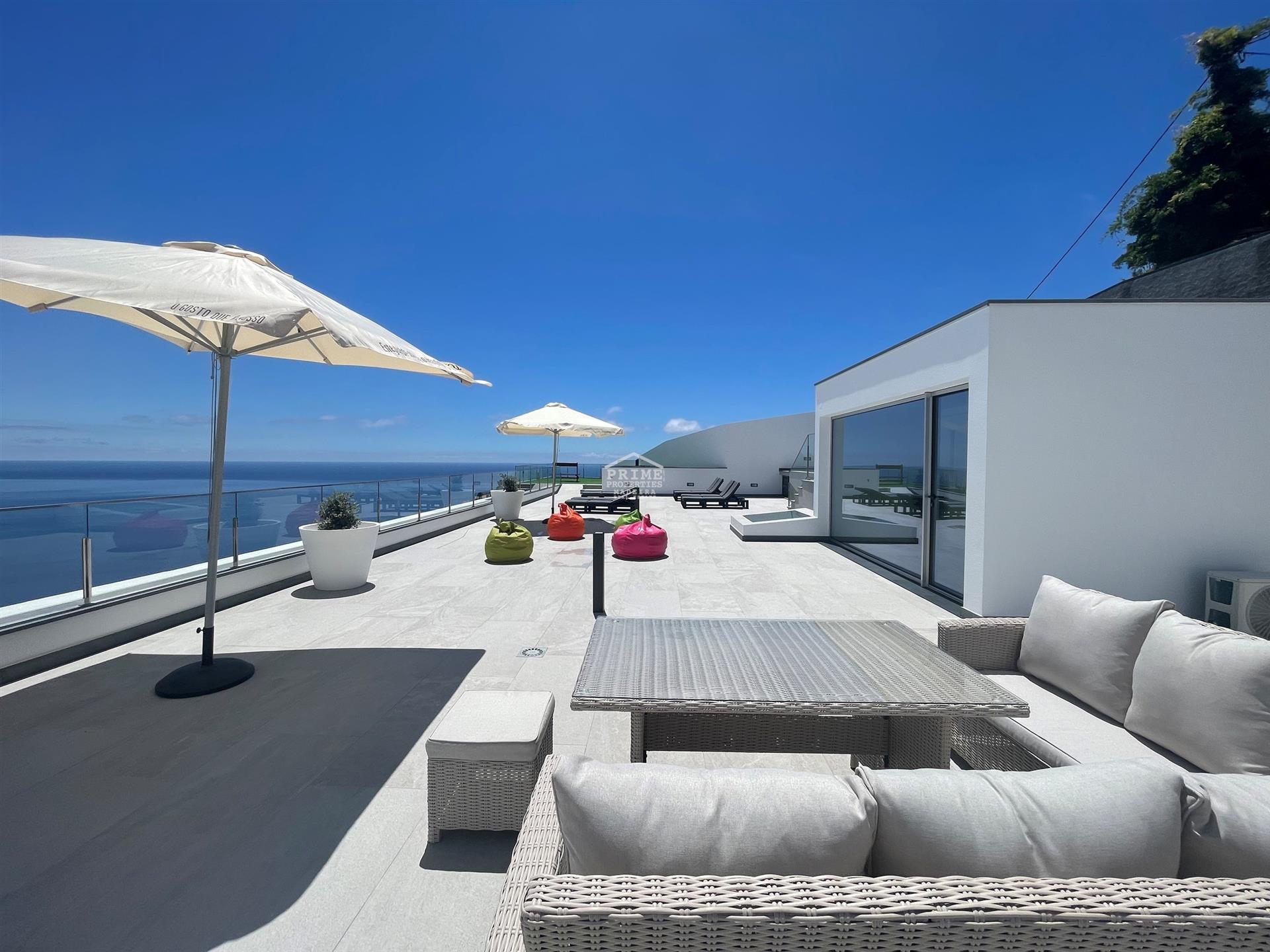 Luxe villa te koop in Ribeira Brava