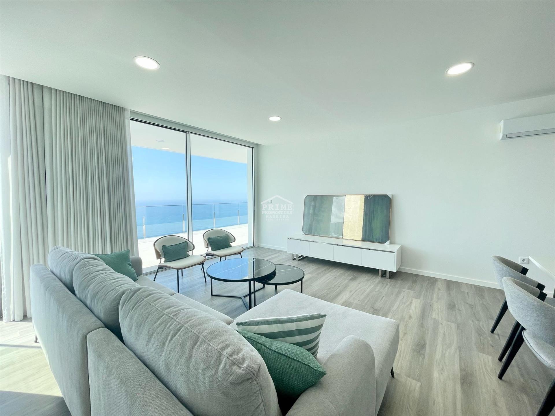 Luxe villa te koop in Ribeira Brava