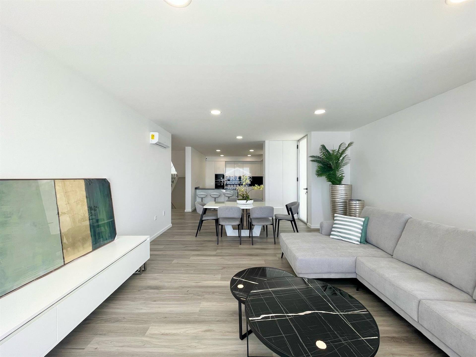 Luxe villa te koop in Ribeira Brava