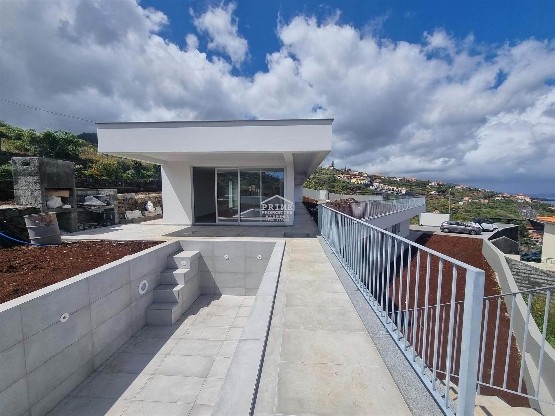 Moderne villa te koop