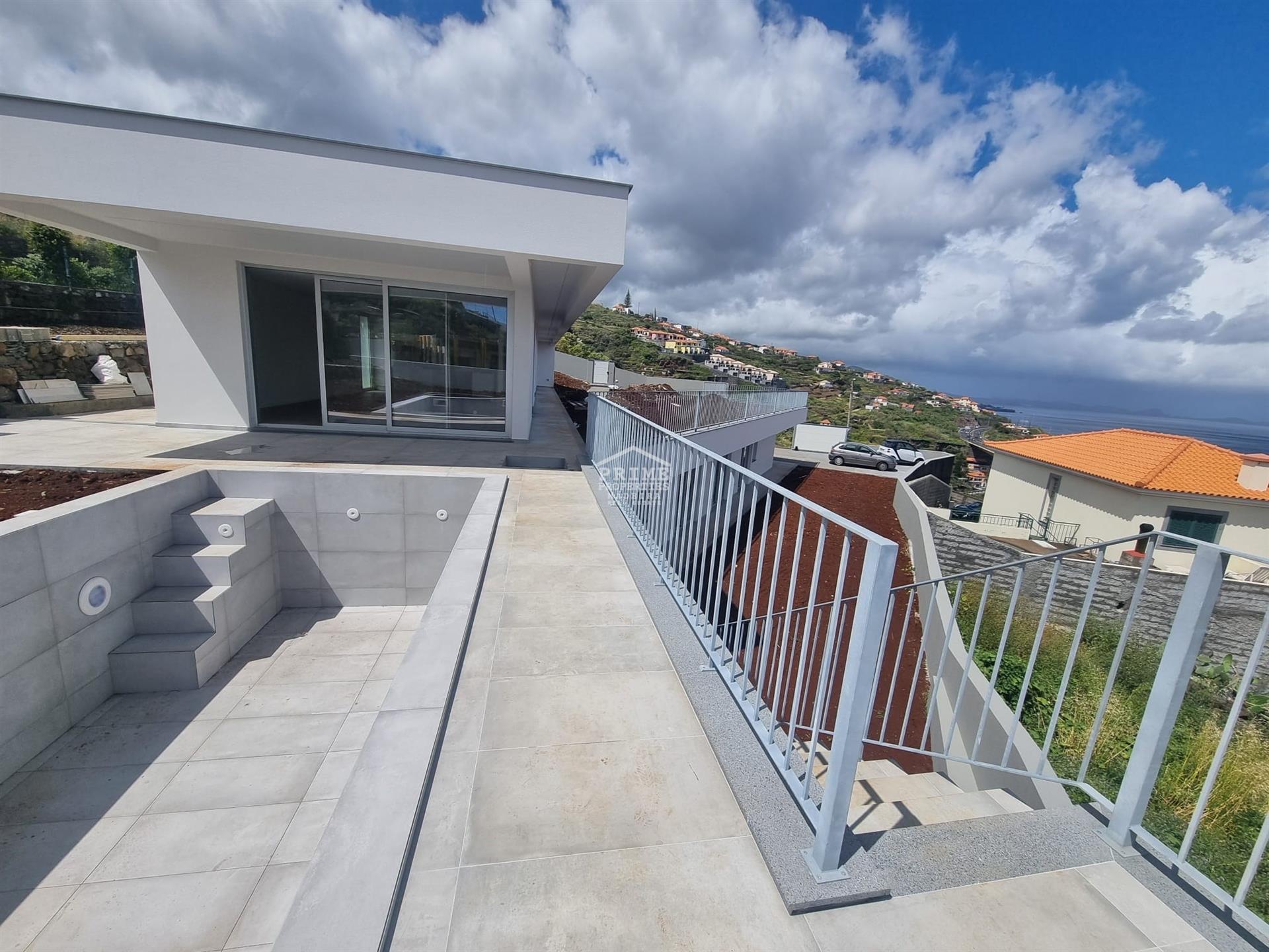 Moderne villa te koop