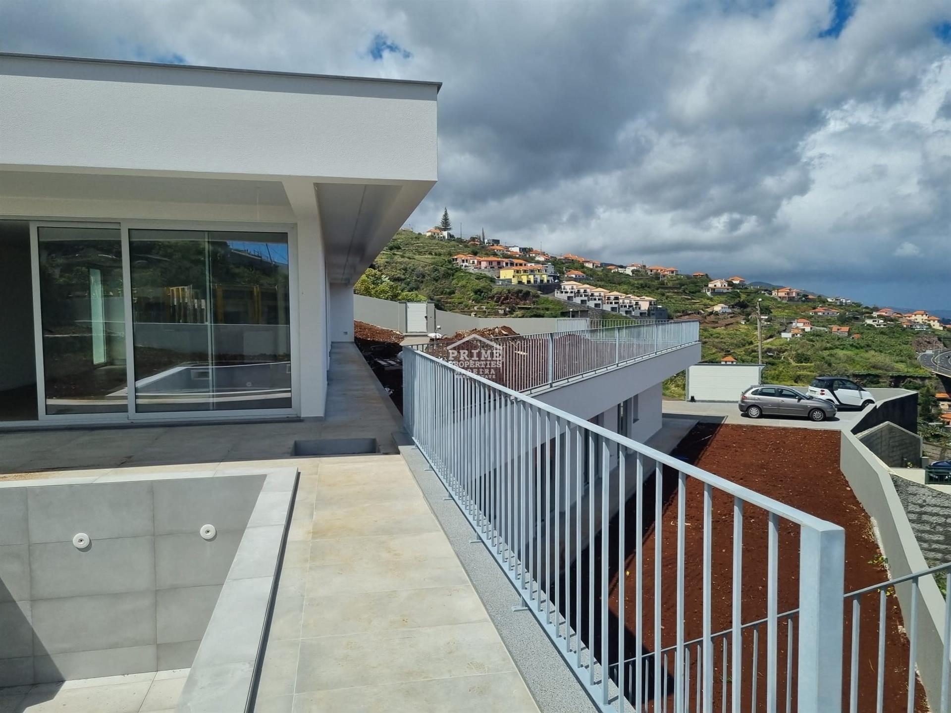 Moderne villa te koop