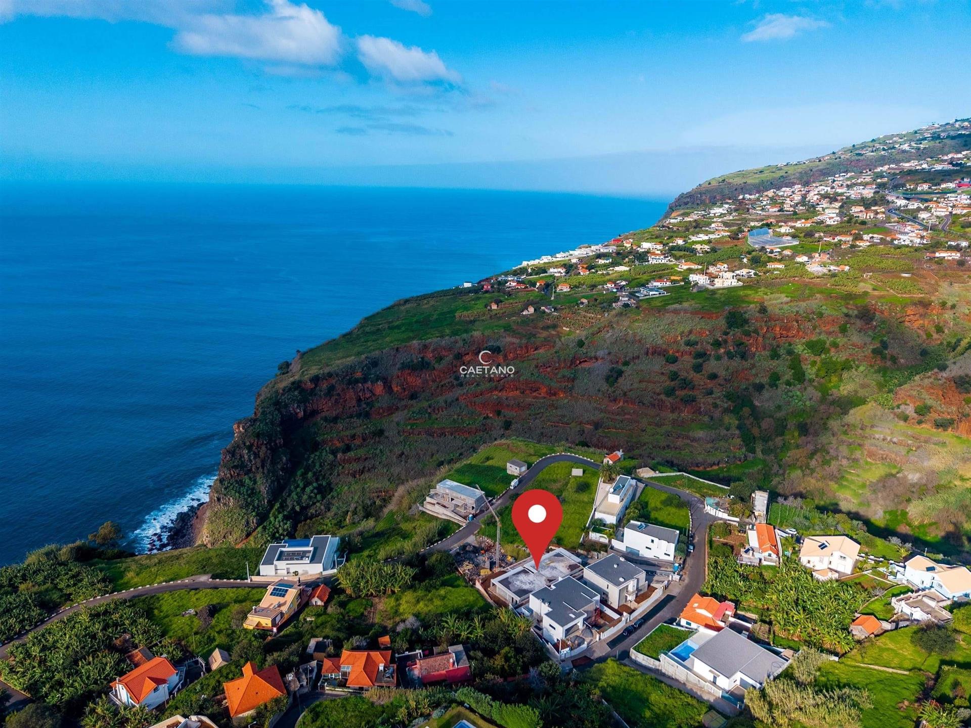 Wonderful New 3 Bedroom Villa - Calheta