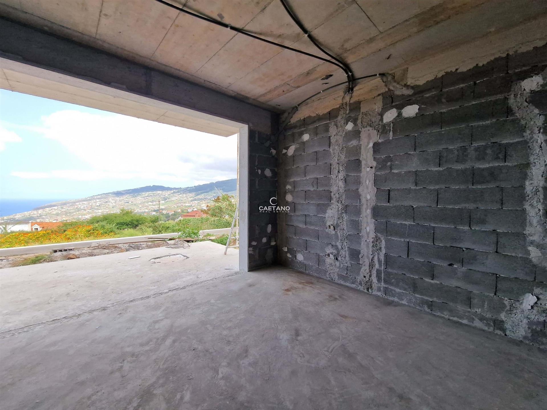 Haus mit 2 Schlafzimmern im Bau mit atemberaubender Aussicht in Calheta
