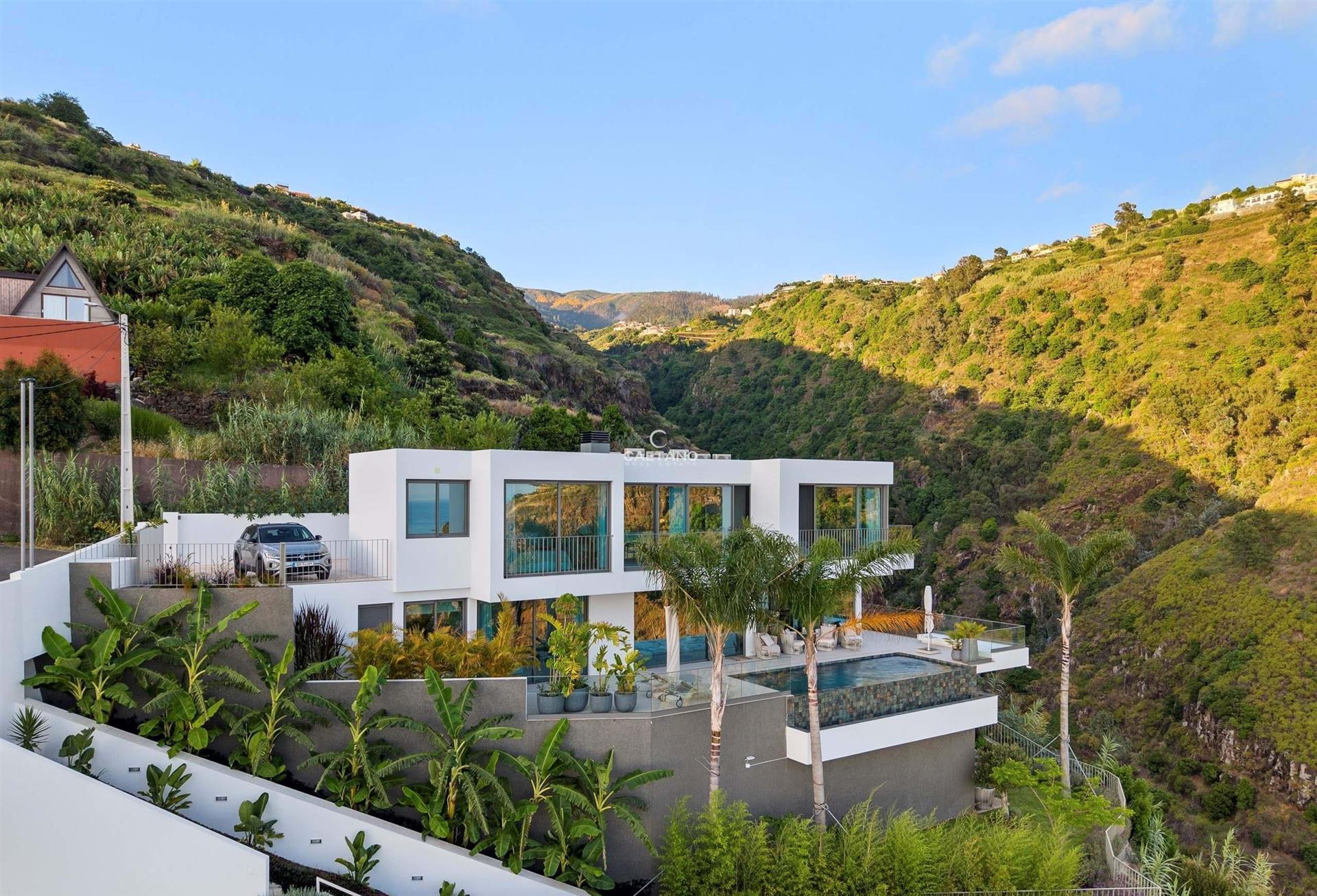 A Private Designer Retreat in Calheta — Where Luxury Meets Tranquility