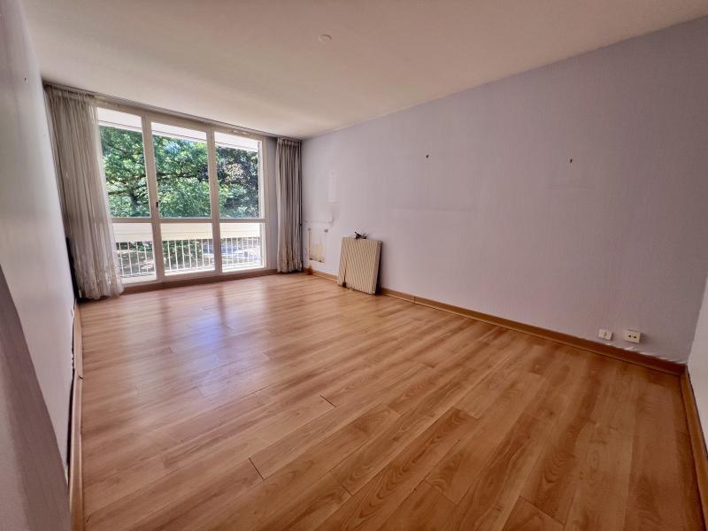Purchase: Apartment (45100)