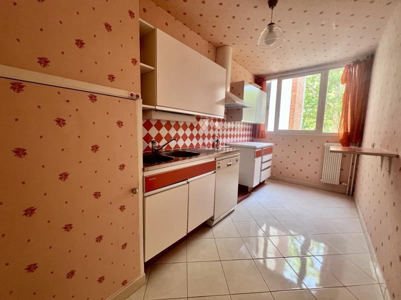 Purchase: Apartment (45100)