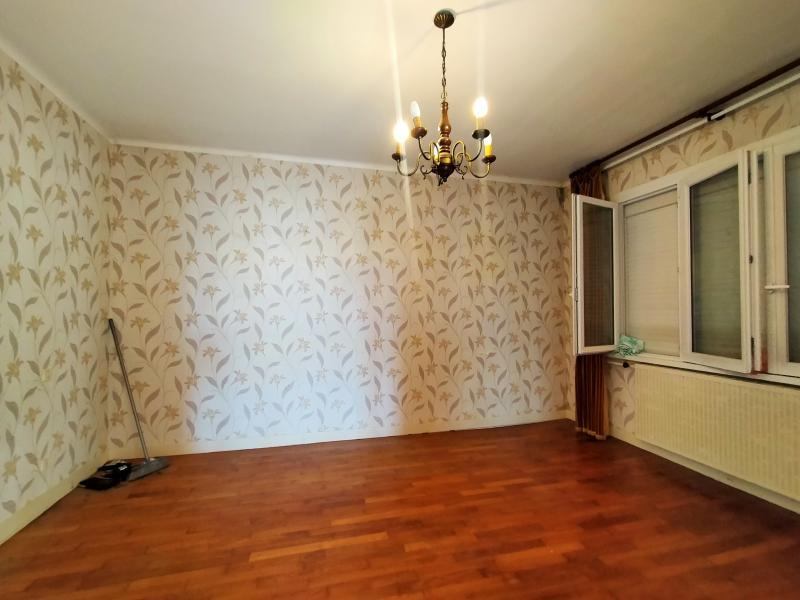 House F7