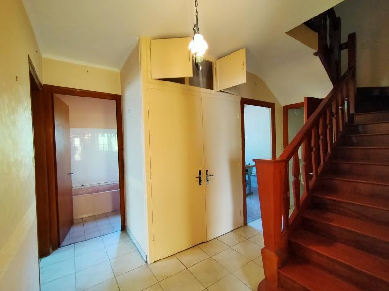 House F7