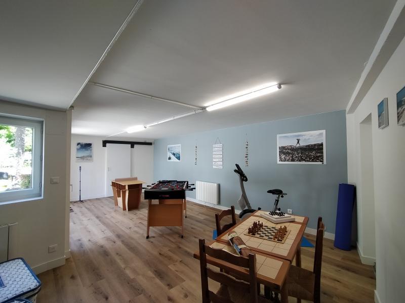 House F8
