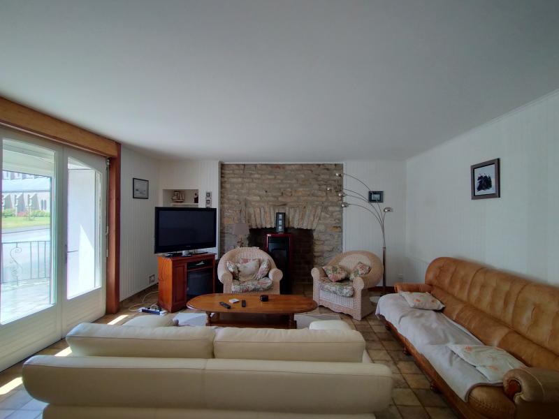 House F8