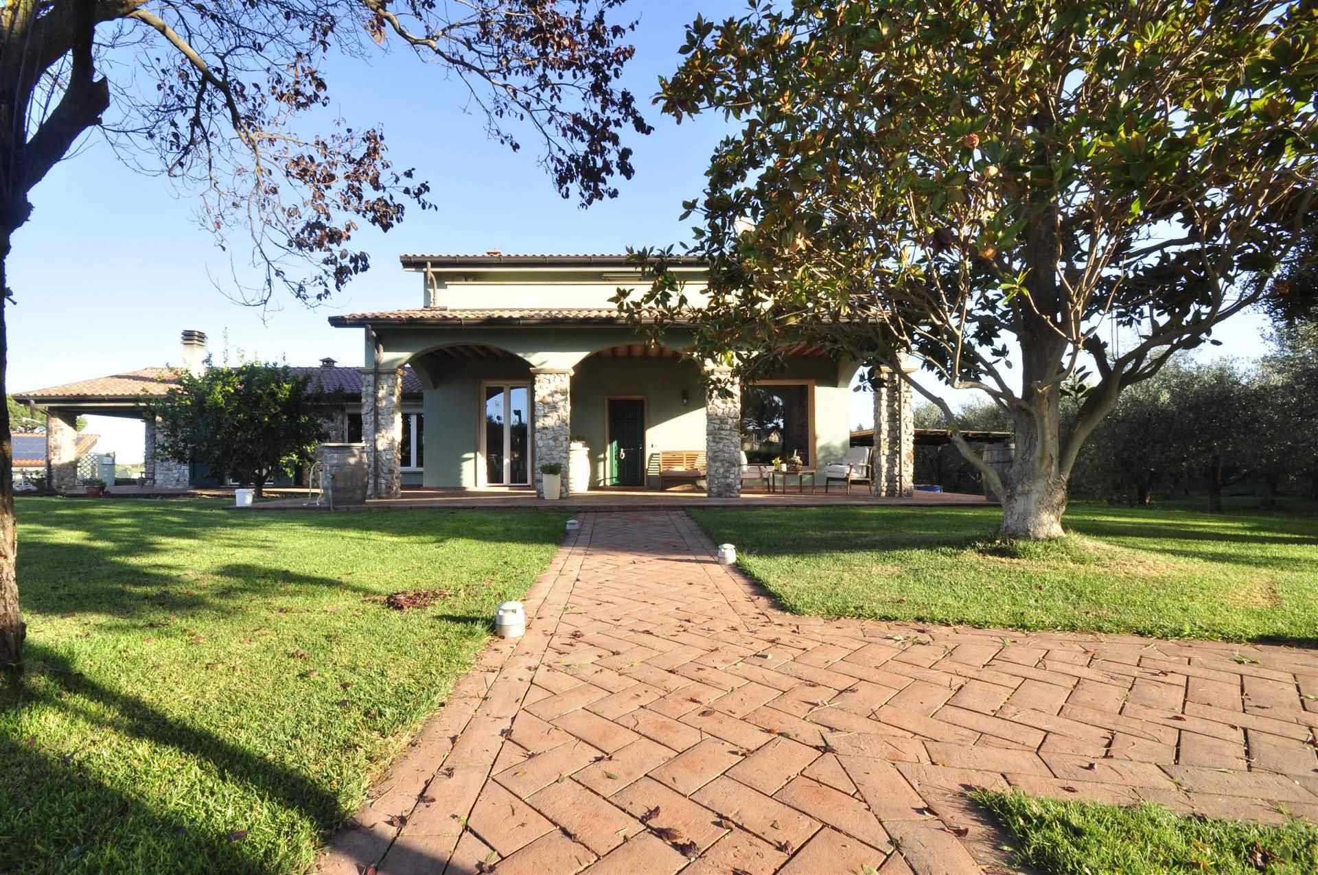 2 Bedrooms - Villa - Tuscany - For Sale - A6756rva