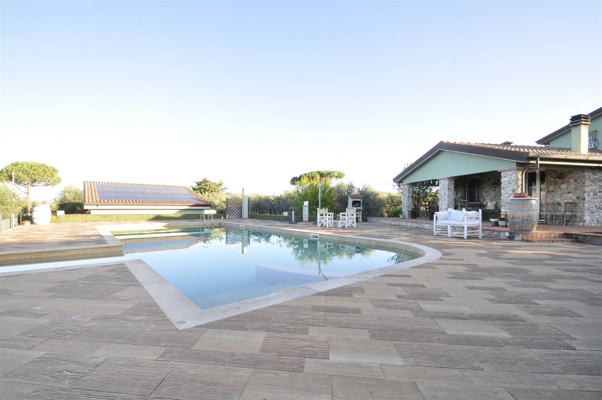 2 Bedrooms - Villa - Tuscany - For Sale - A6756rva