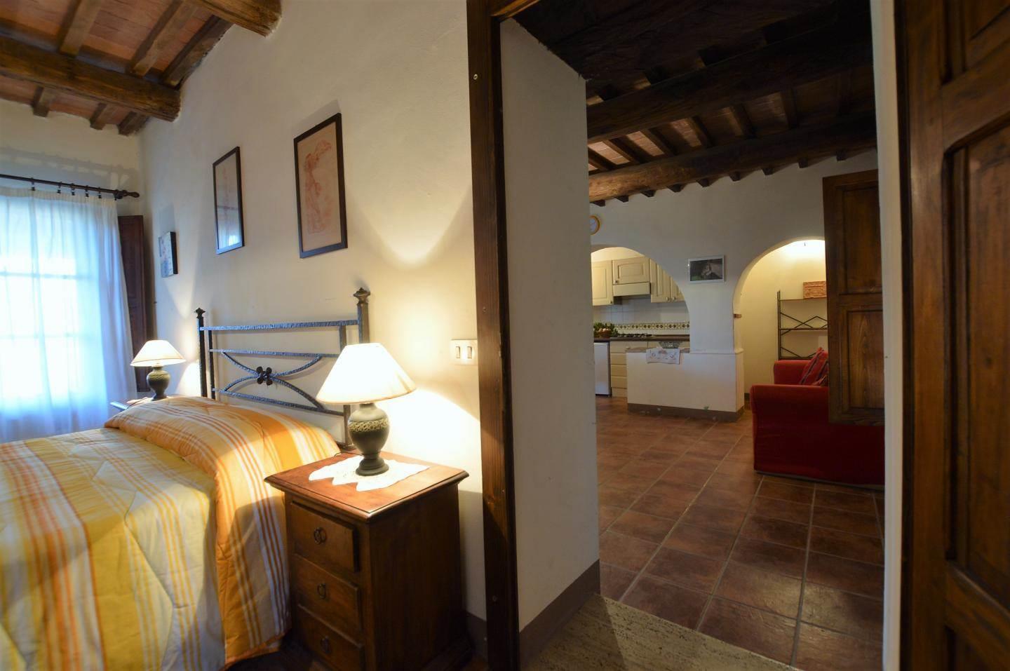 8 Bedrooms - Rustic Village - Tuscany - For Sale - A6273raa