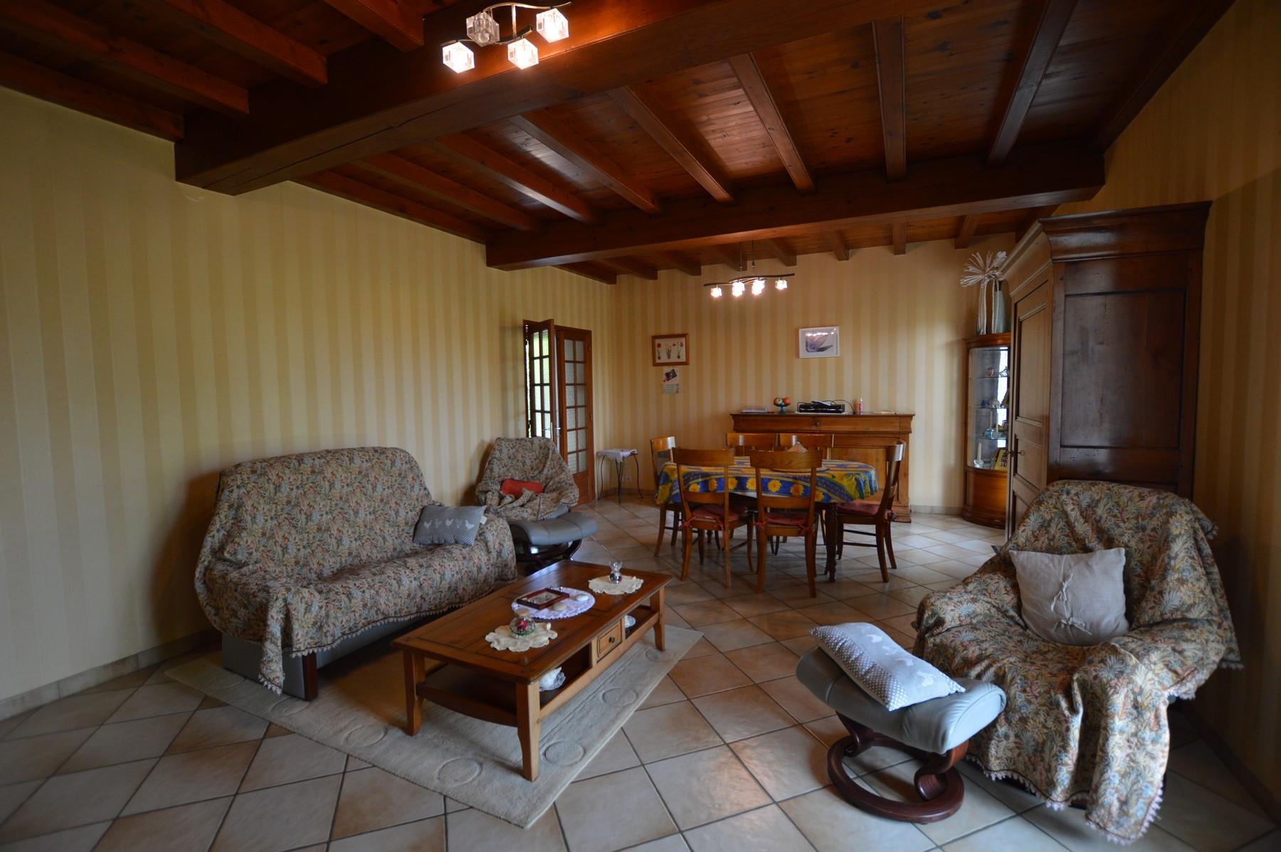 Maison familiale sur sous-sol complet
