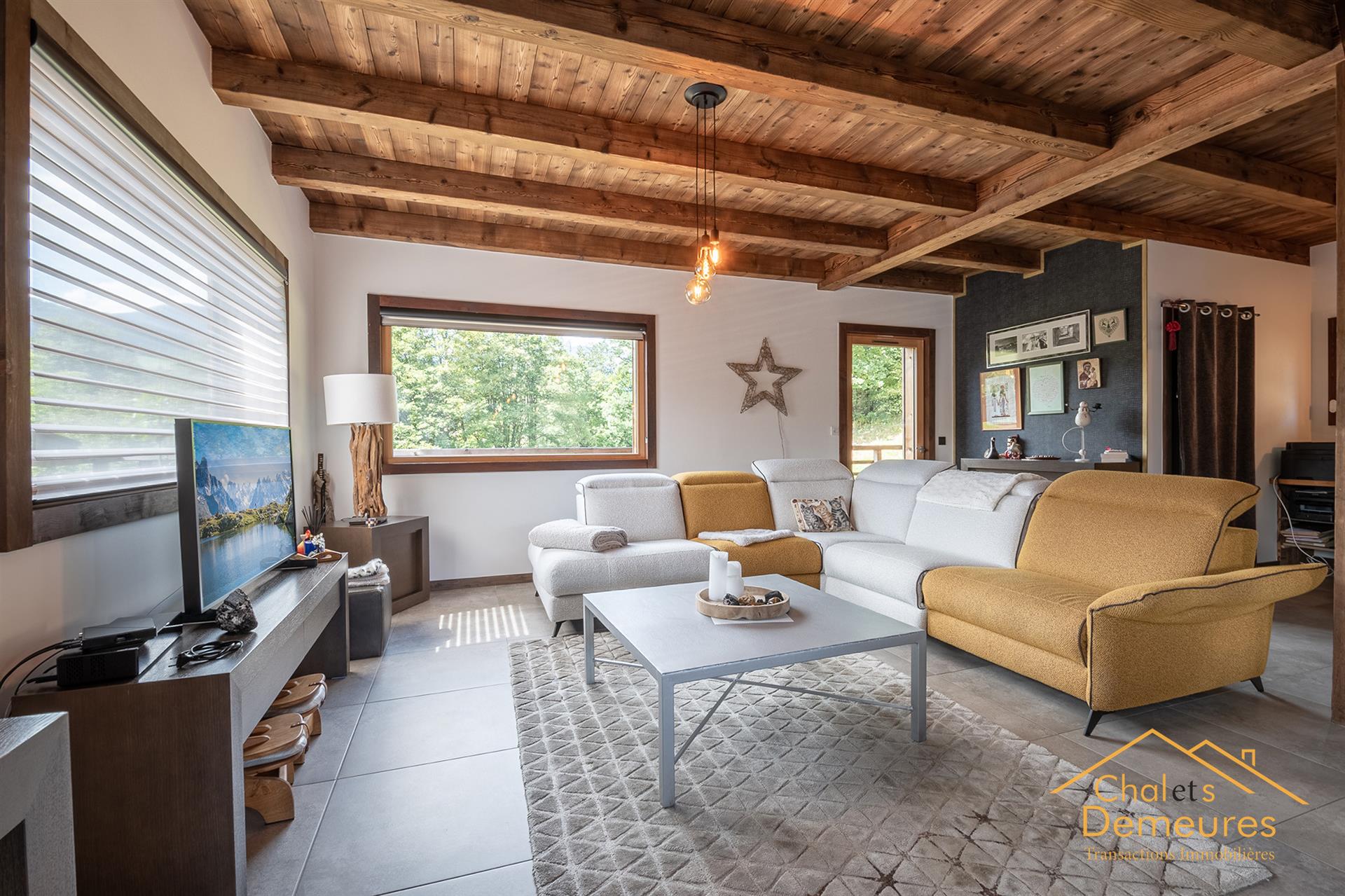 Village foot chalet