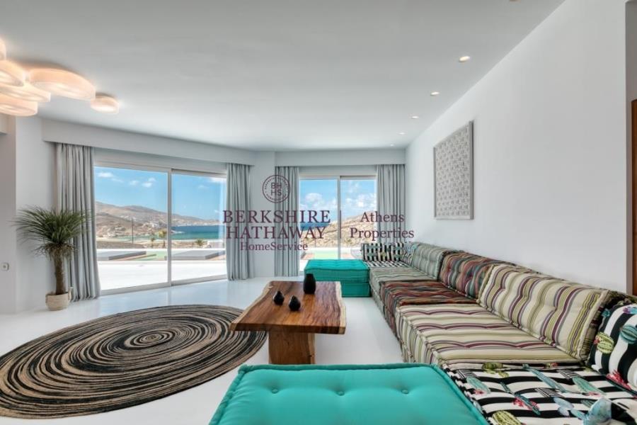 (For Sale) Residential Detached house || Cyclades/Mykonos - 320 Sq.m, 6 Bedrooms, 3.900.000€