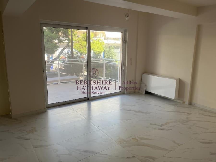 (For Sale) Residential Maisonette || Athens South/Glyfada - 90 Sq.m, 2 Bedrooms, 680.000€