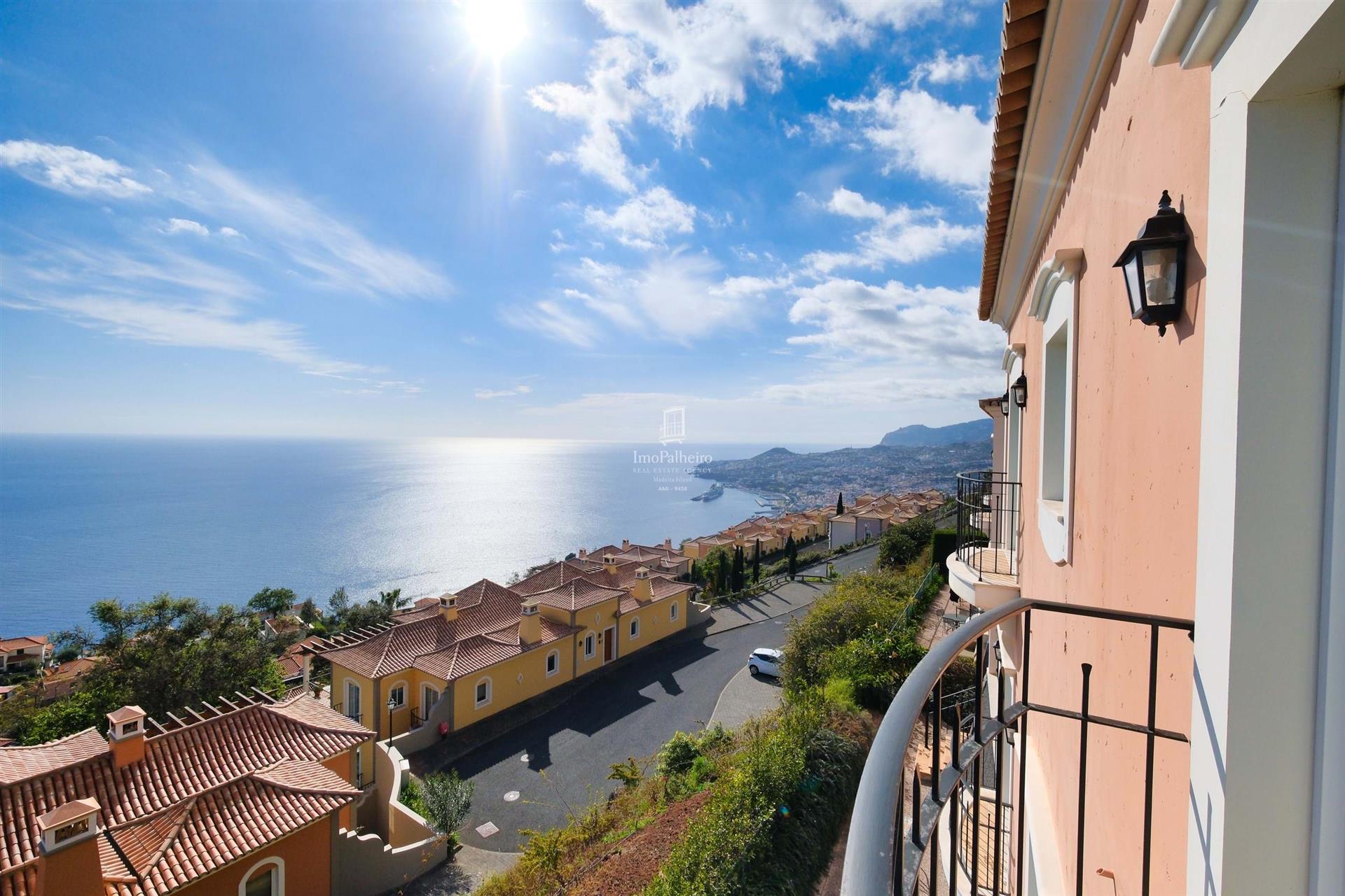 Elegant Villa with Panoramic Sea Views in Palheiro Village, Funchal