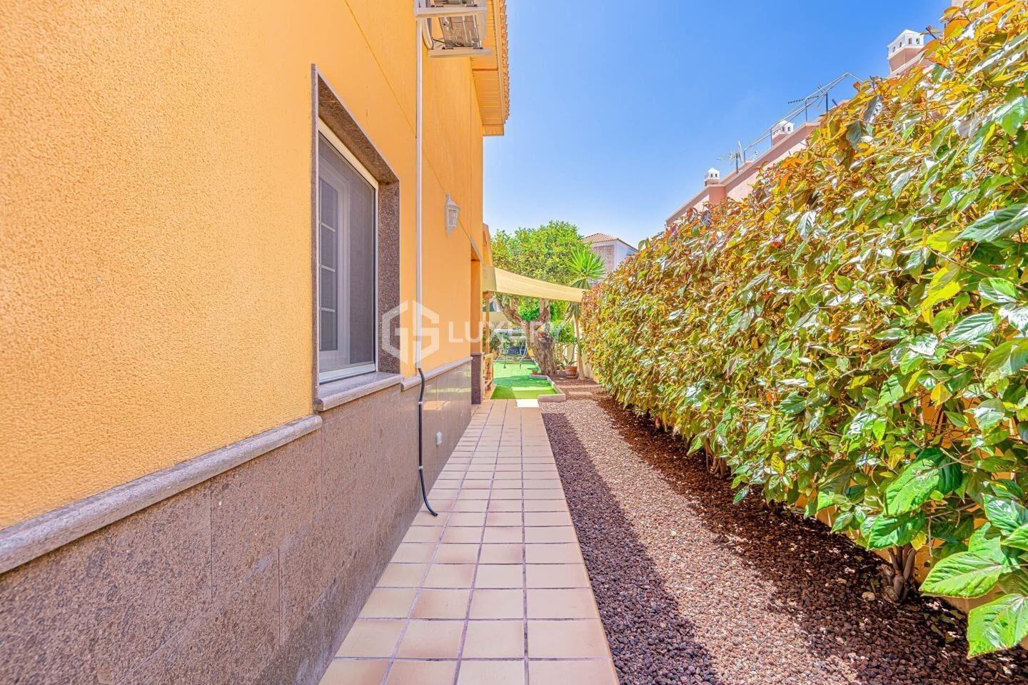 Purchase: House (38670)